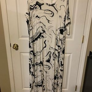 Black & white marbled EUC 3x LuLaRoe Macy dress